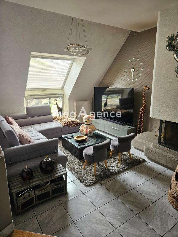 Maison traditionnelle - 135 m² - 7 pièces