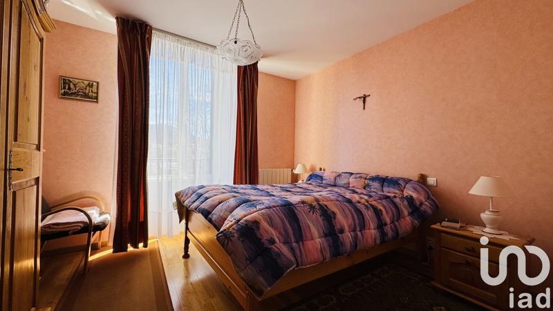 Maison - 375 m² - 13 pièces