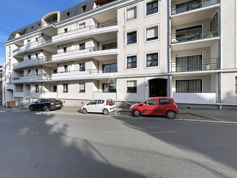Appartement - 84 m² - 4 pièces