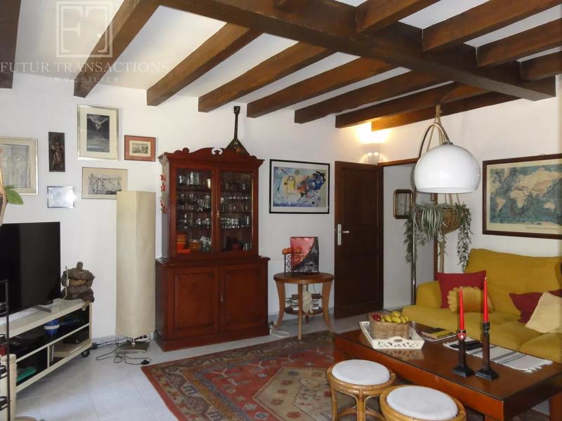 Maison - 200 m² - 8 pièces