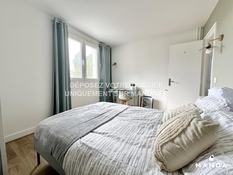 Chambre - 12 m² - 5 pièces