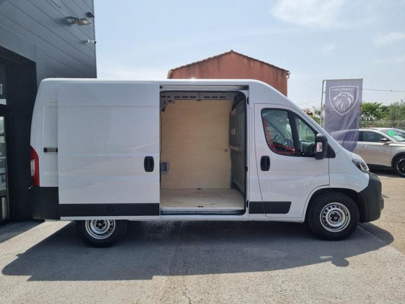 Peugeot Boxer II 2.2 140 Ch s&amp;S Bva8 3.5t L2h2