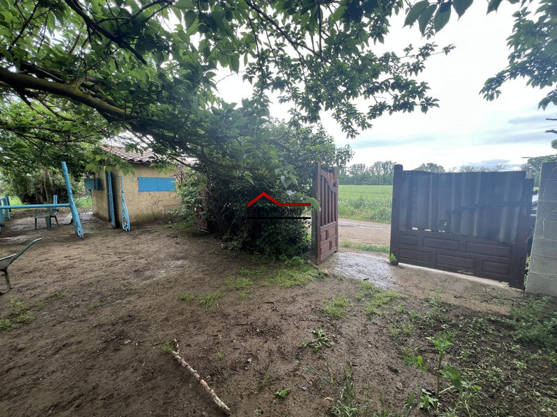 Terrain agricole - 2 352 m²