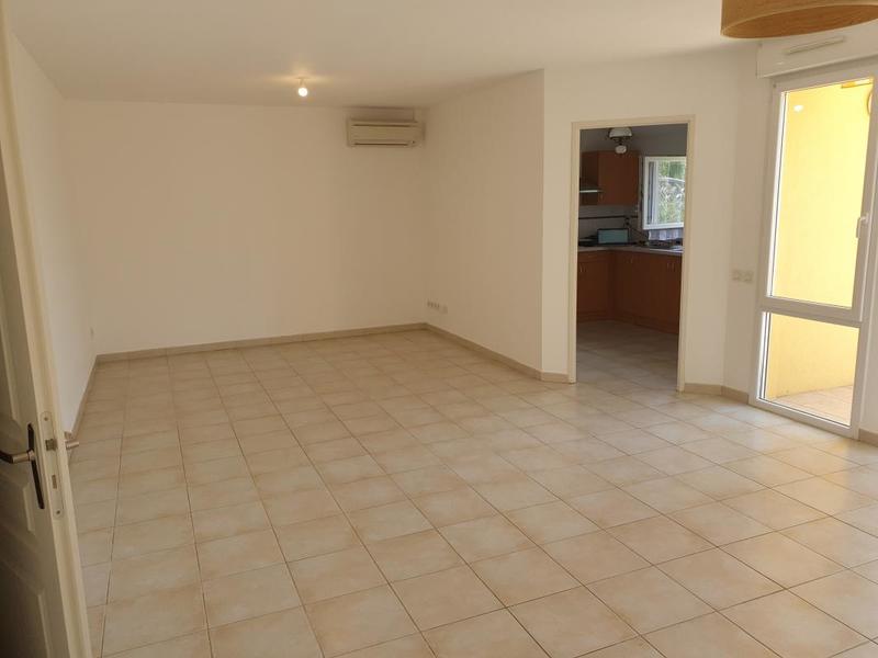 Maison - 90 m² - 3 pièces