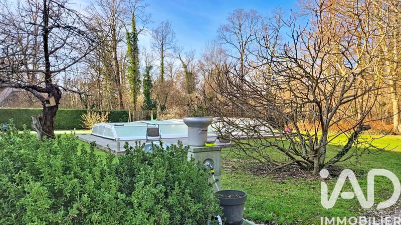 Maison - 210 m² - 7 pièces