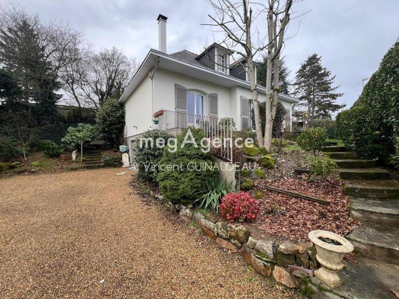Maison - 136 m² - 7 pièces
