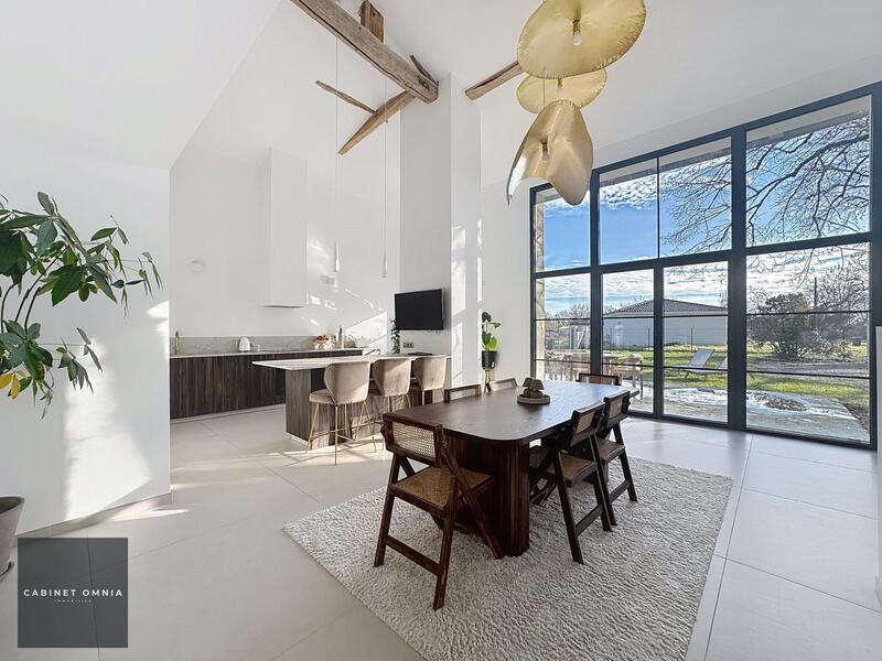 Maison - 165 m² - 5 pièces