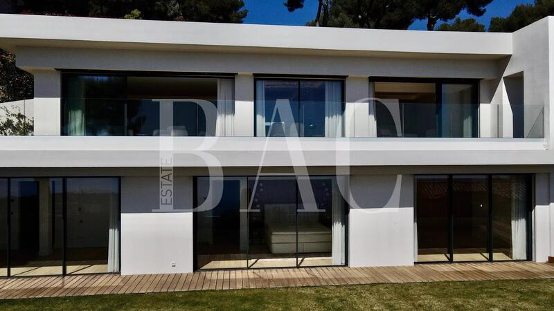Villa - 285 m² - 7 pièces