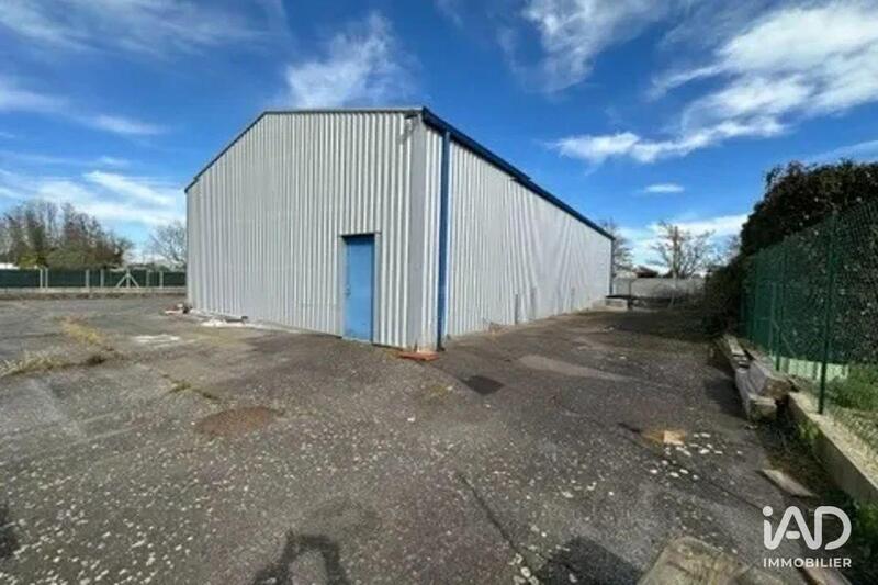 Local commercial - 200 m²