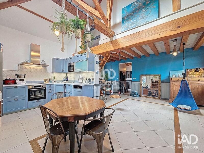 Maison - 199 m² - 8 pièces