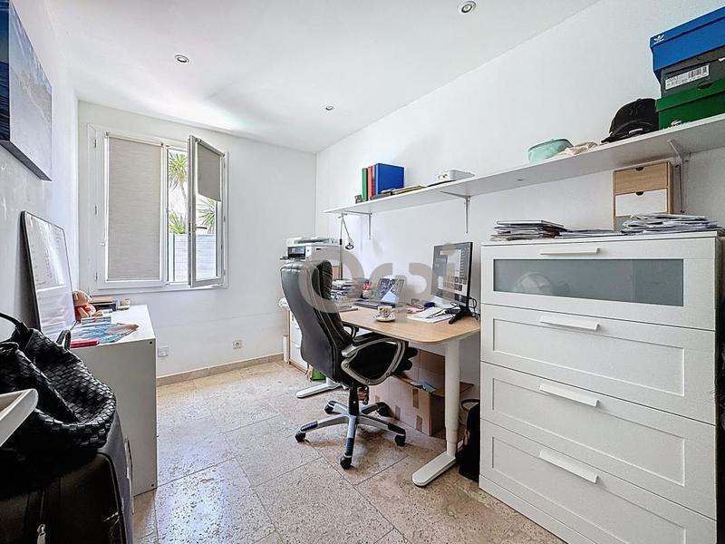 Maison - 111 m² - 6 pièces