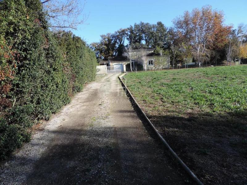 Propriété - 180 m² - 6 pièces