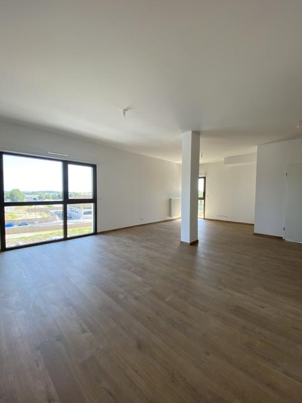 Appartement - 95 m² - 4 pièces