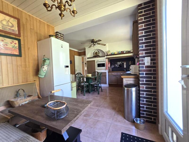 Maison - 183 m² - 7 pièces