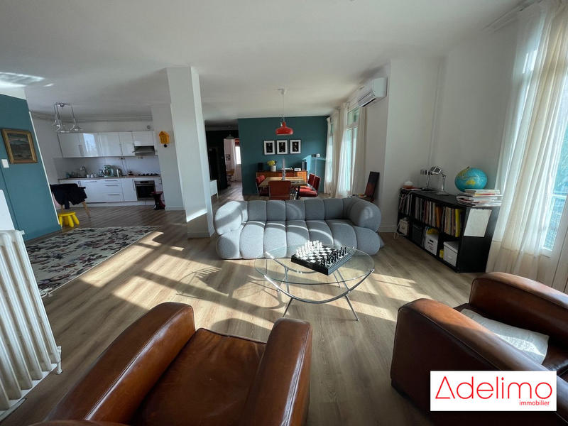 Appartement - 120 m² - 5 pièces