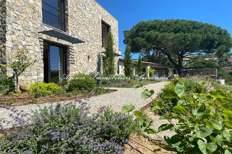 Villa - 360 m² - 6 pièces