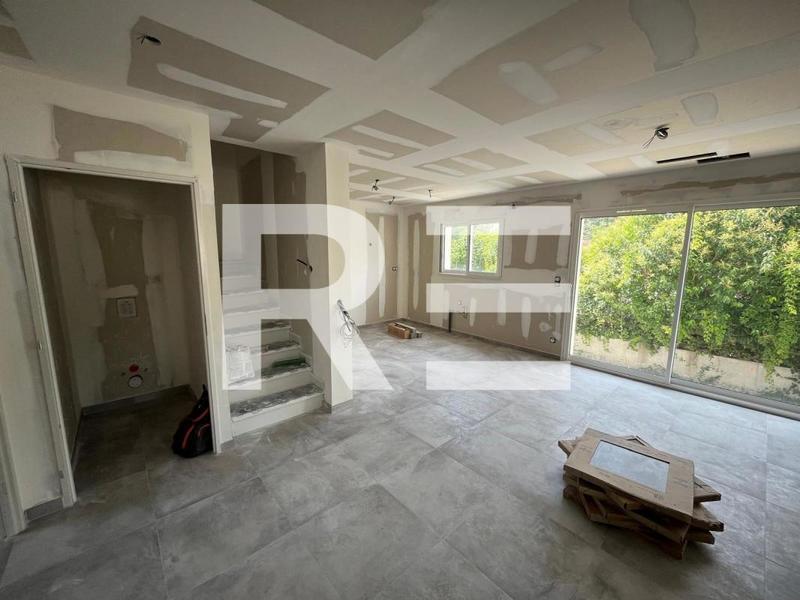 Maison - 98 m² - 5 pièces