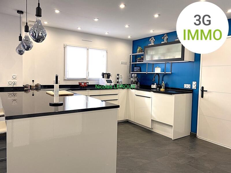 Maison - 89 m² - 5 pièces