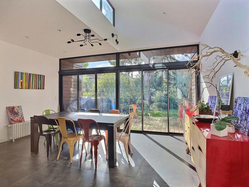 Maison - 208 m² - 7 pièces