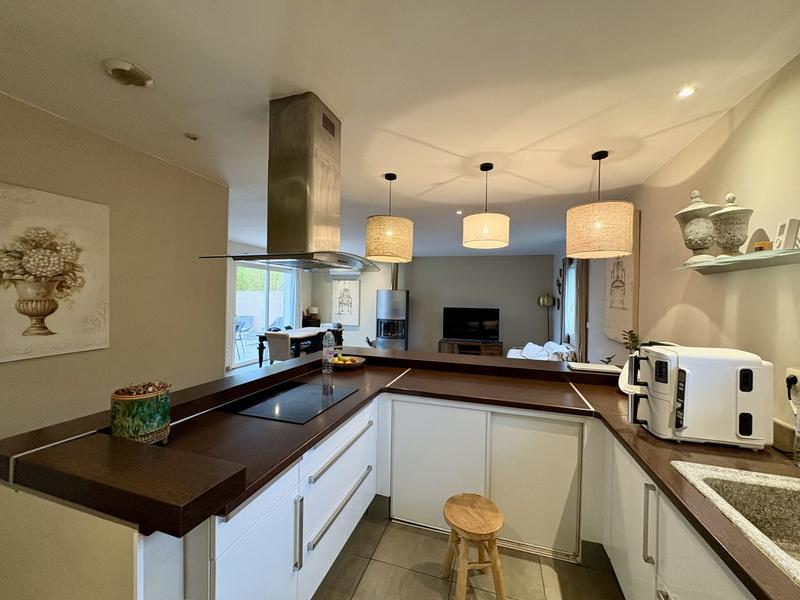 Villa - 104 m² - 4 pièces