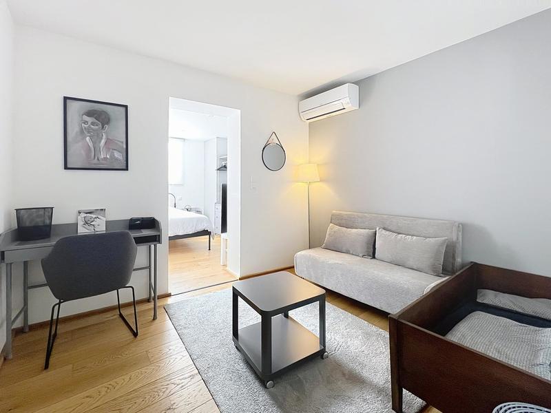 Maison - 241 m² - 10 pièces