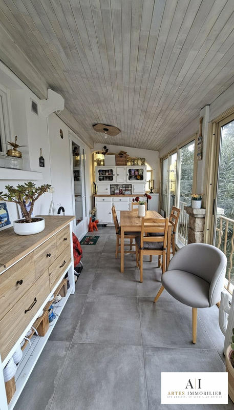 Maison traditionnelle - 180 m² - 6 pièces