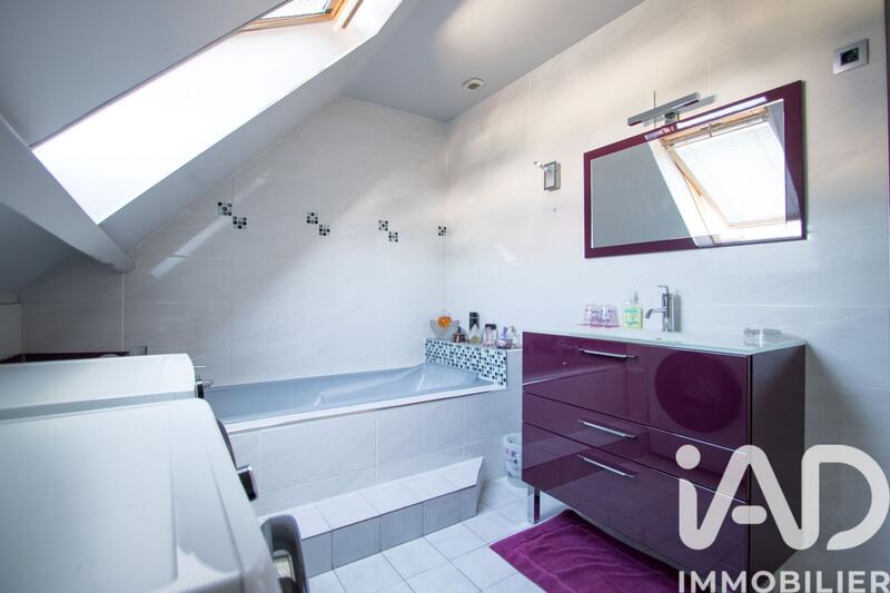 Maison - 130 m² - 6 pièces