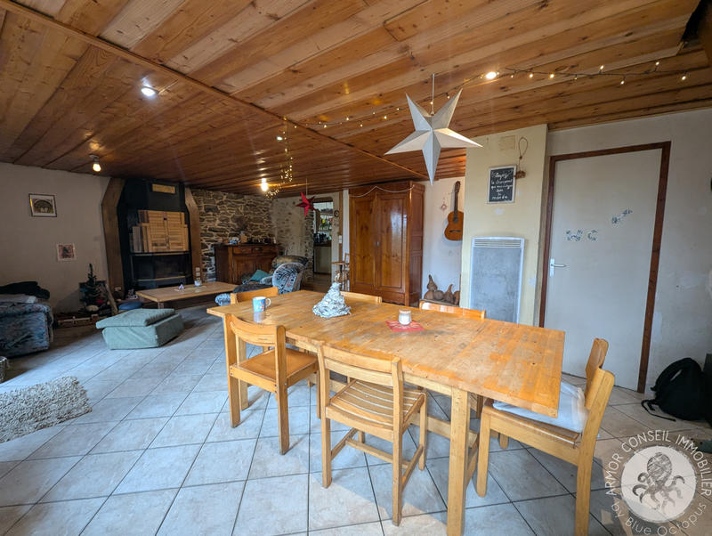 Maison - 169 m² - 8 pièces