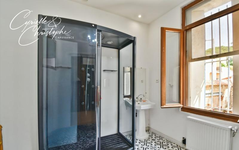 Maison - 191 m² - 7 pièces