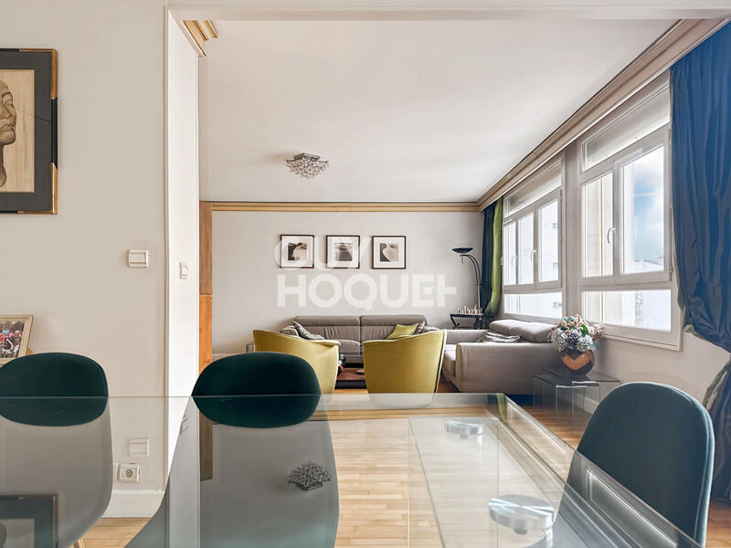 Appartement - 90 m² - 4 pièces