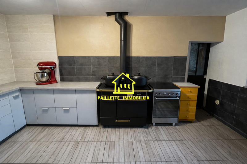 Maison ancienne - 175 m² - 6 pièces