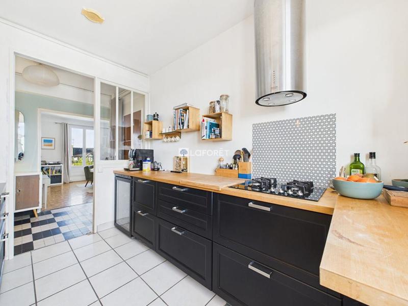 Appartement - 97 m² - 4 pièces