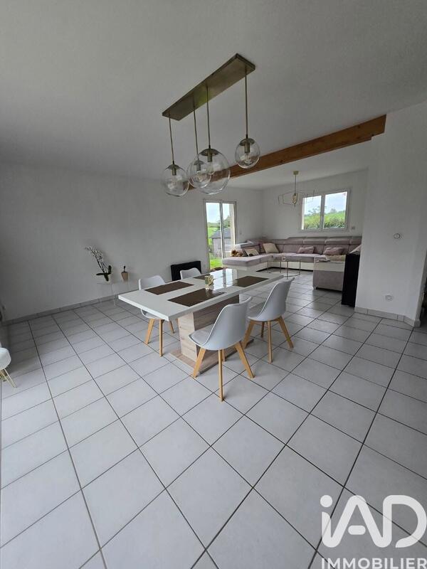 Maison - 169 m² - 6 pièces