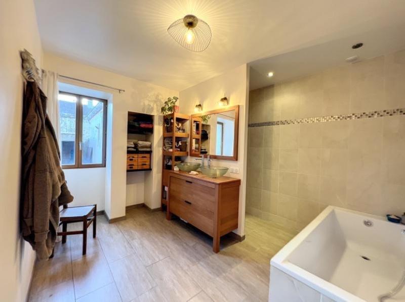 Maison - 133 m² - 6 pièces