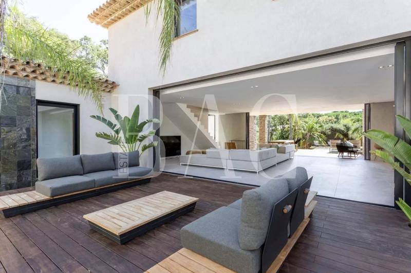 Villa - 350 m² - 7 pièces