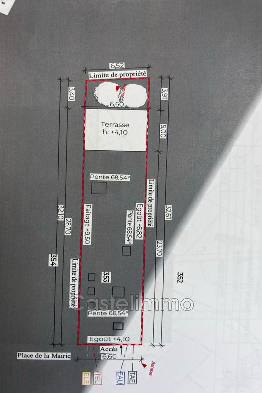 Maison - 378 m² - 2 pièces