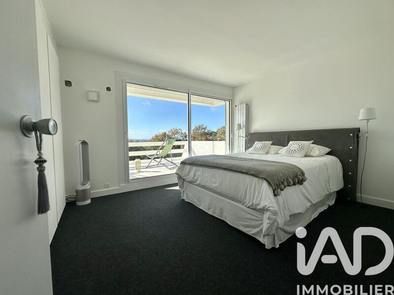 Maison de maîtres - 208 m² - 5 pièces