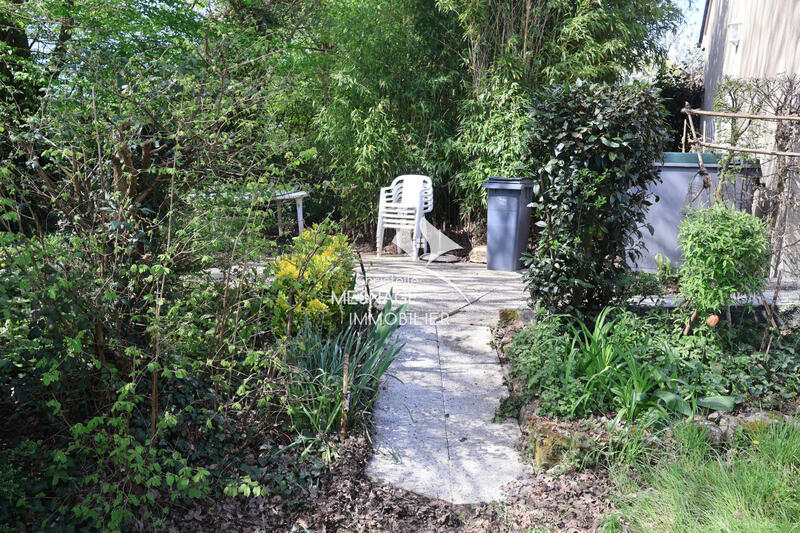 Maison - 180 m² - 6 pièces