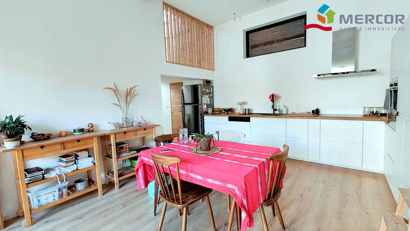 Maison - 191 m² - 6 pièces