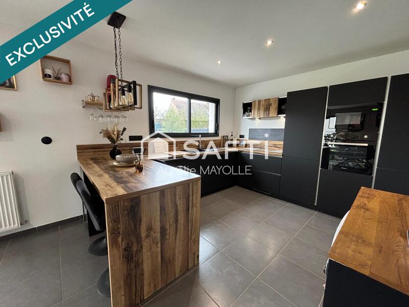 Maison - 108 m² - 5 pièces