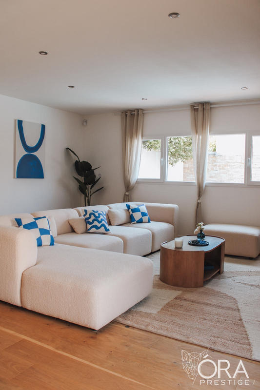 Maison traditionnelle - 191 m² - 5 pièces