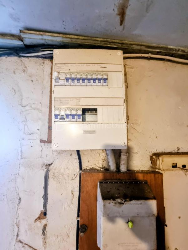 Maison en pierre - 121 m² - 6 pièces