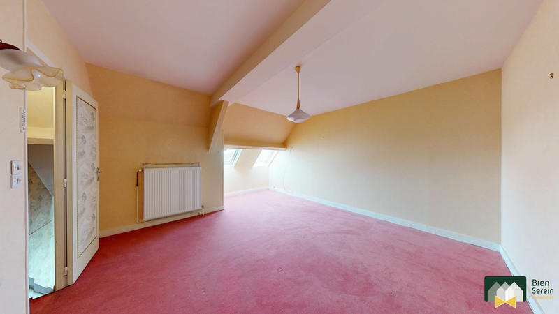 Maison - 95 m² - 5 pièces