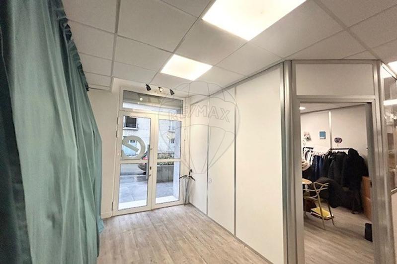 Local commercial - 68 m² - 3 pièces