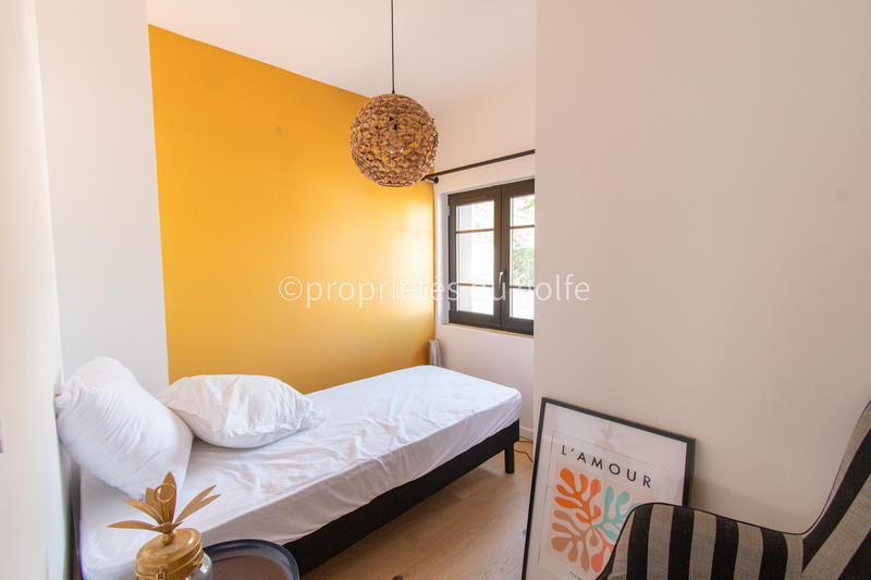 Maison - 138 m² - 8 pièces