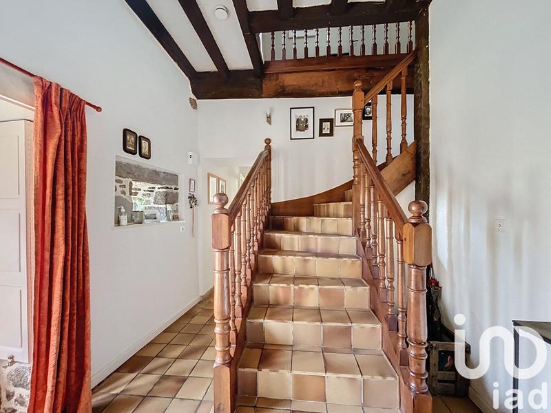 Maison - 541 m² - 6 pièces