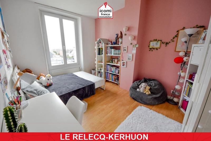 Maison - 200 m² - 8 pièces