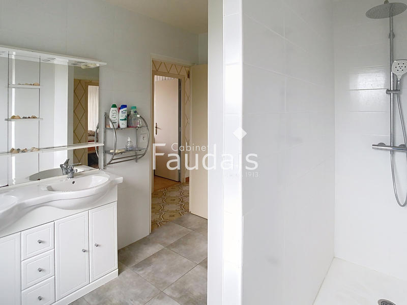 Maison - 172 m² - 7 pièces