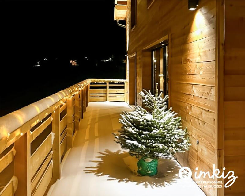 Maison - 220 m² - 9 pièces