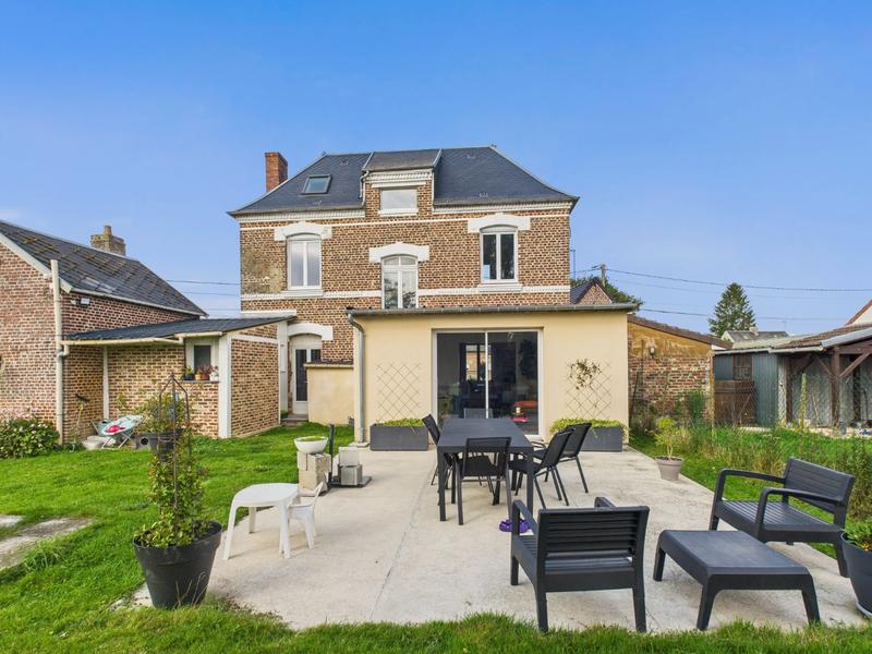 Maison - 100 m² - 4 pièces